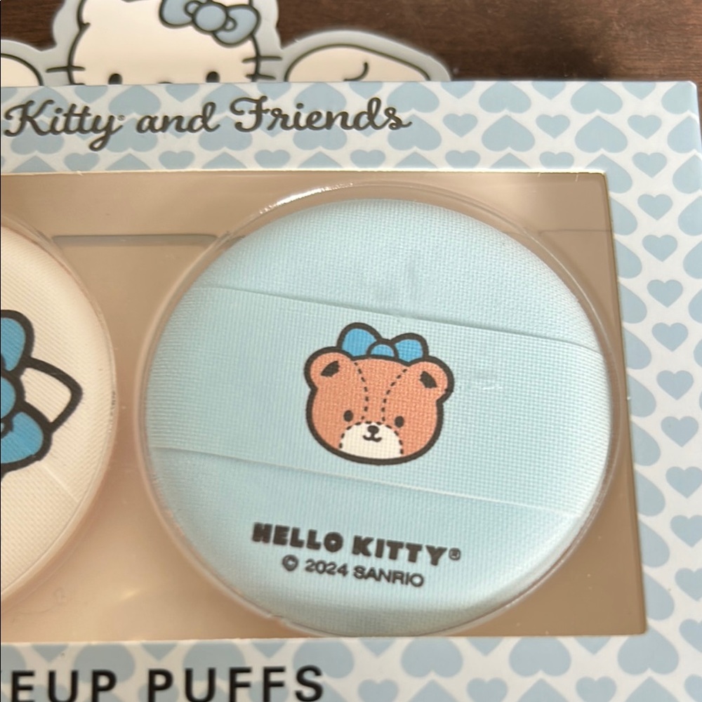 Hello Kitty Makeup Puffs - Picture 3 of 4